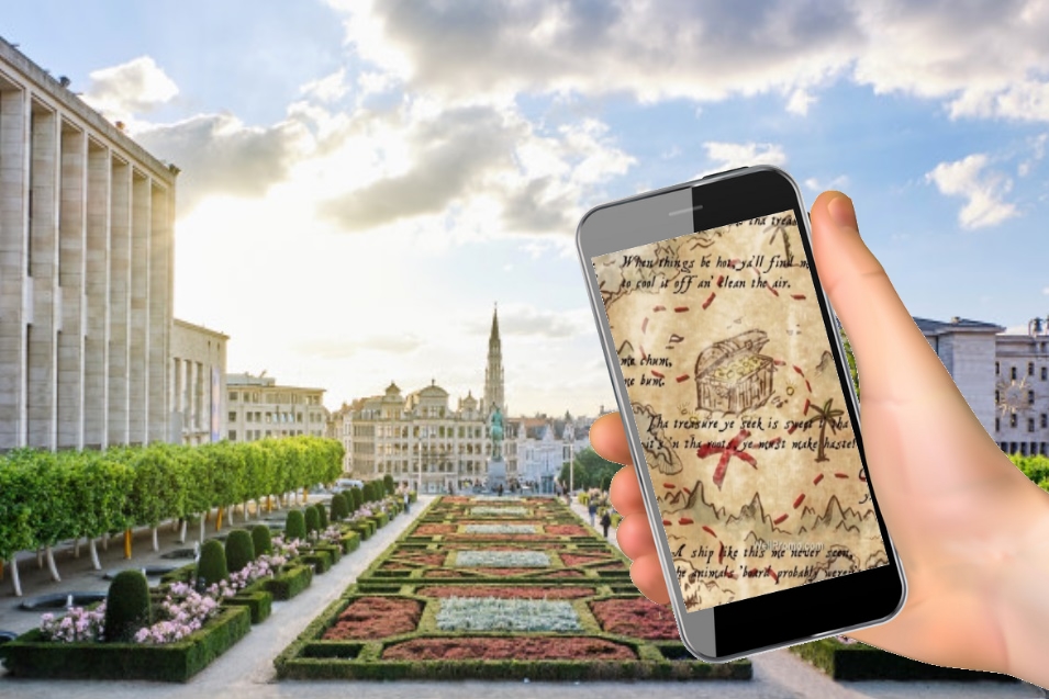 outdoor escape game with phone in brussels